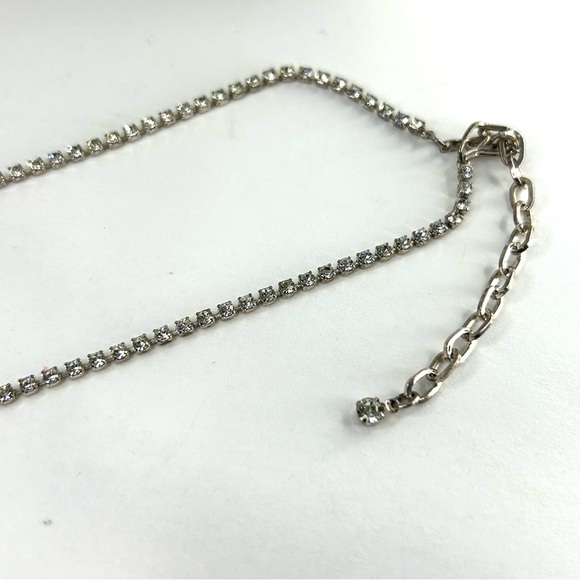 Pearls Rhinestones Fashion Necklace - Picture 5 of 8